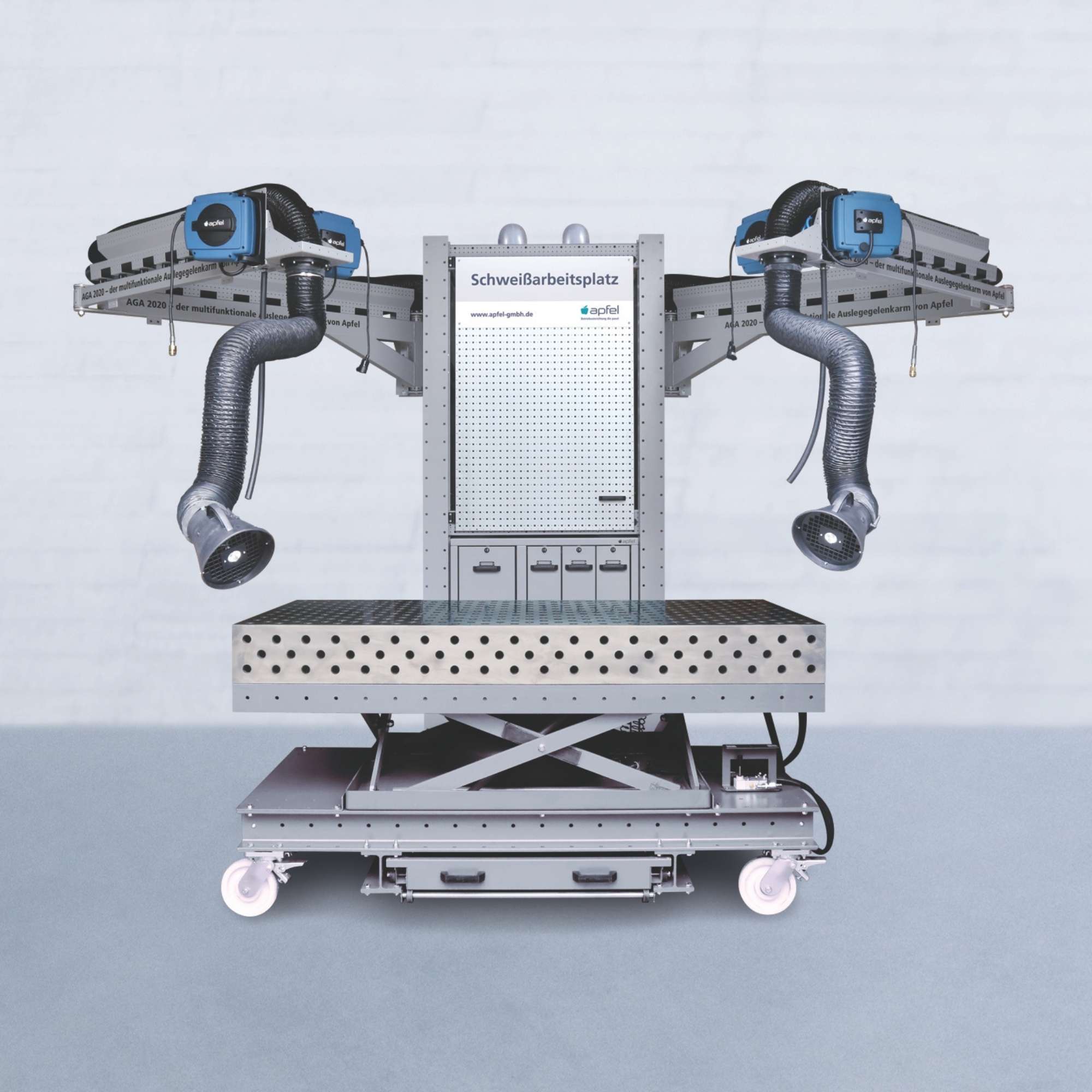 Schweißarbeitsplatz mit Schlauchaufroller und Sonderlackierung