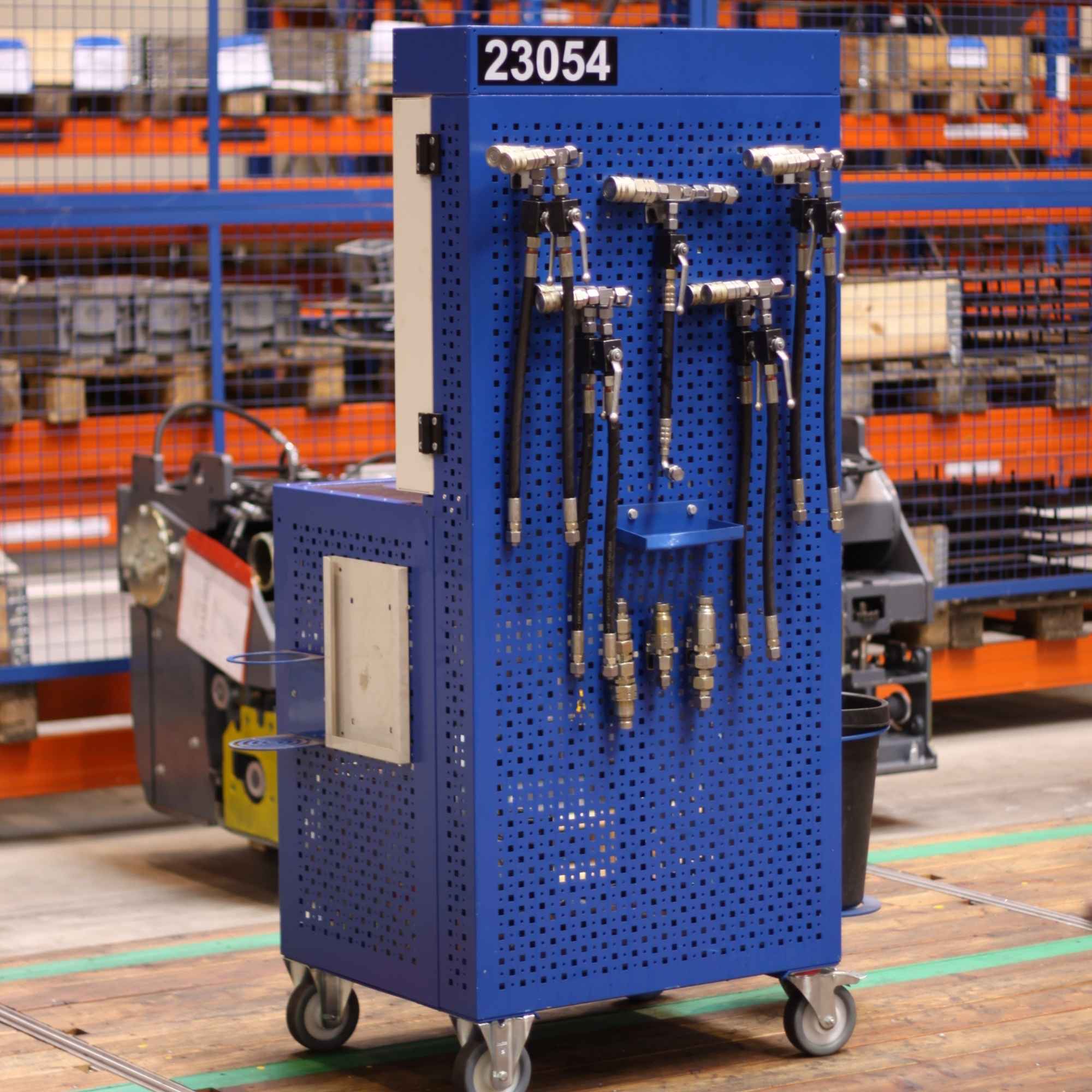 Werkstattwagen mit Anbauschrank