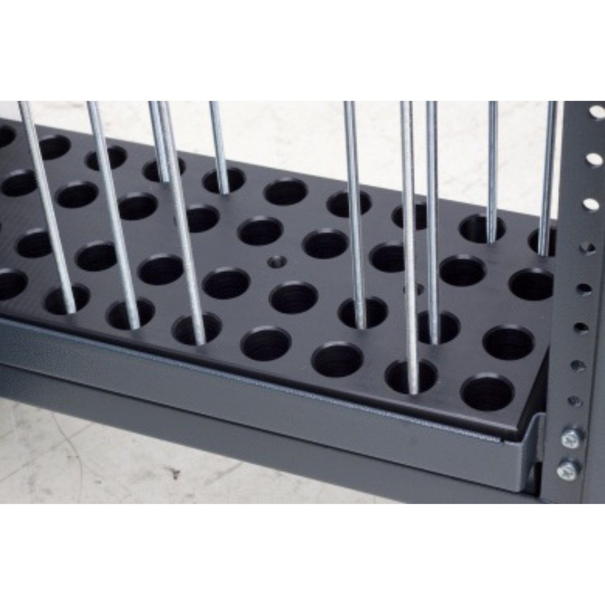 Werkzeugschrank zum Lagern von Tiefloch- und Einlippenbohrern